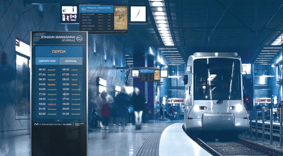 Digital Signage in Public Transportation